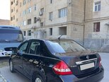 Nissan Tiida-6