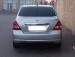 Nissan Tiida-2