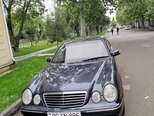 Mercedes E 240-5