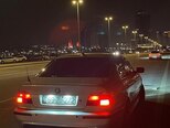 BMW 523-8