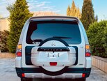 Mitsubishi Pajero-2