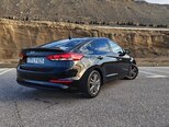 Hyundai Elantra-4