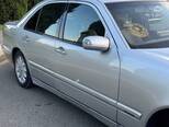 Mercedes E 240-3
