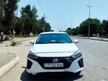 Hyundai IONIQ-1