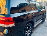 Toyota Land Cruiser-2