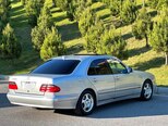 Mercedes E 240-3