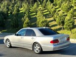 Mercedes E 240-4