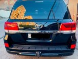 Toyota Land Cruiser-13