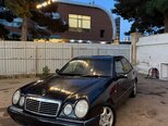 Mercedes E 240-6