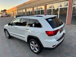 Jeep Grand Cherokee-12