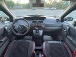 Renault Scenic-13