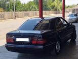 Mercedes E 240-6