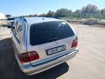 Mercedes E 240-2