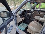 Mitsubishi Pajero-13