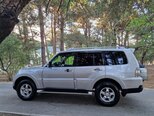 Mitsubishi Pajero-4