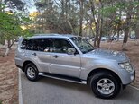 Mitsubishi Pajero-2