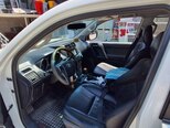 Toyota Land Cruiser-9