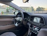 Hyundai Elantra-10