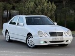 Mercedes E 240-1