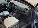 Volkswagen Jetta-9