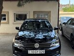 Volkswagen Jetta-1