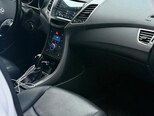 Hyundai Elantra-9