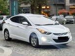 Hyundai Elantra-2