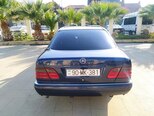 Mercedes E 200-3