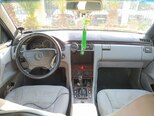 Mercedes E 200-2