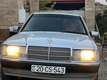 Mercedes 190-1