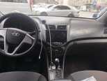 Hyundai Accent-4