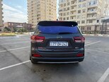 Kia Sorento-9