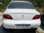 Hyundai Elantra-2