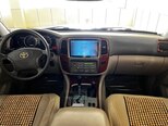 Toyota Land Cruiser-3