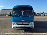 Hyundai County-1