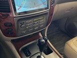 Toyota Land Cruiser-11