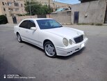 Mercedes E 240-1