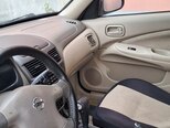 Nissan Sunny-12