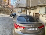 Hyundai Elantra-8