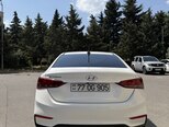 Hyundai Accent-2