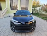 Toyota C-HR-1