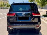 Toyota Land Cruiser-4