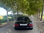 Mercedes E 230-5