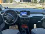 Ford Maverick-12