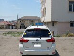 Toyota Corolla Fielder-2