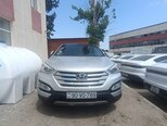 Hyundai Santa Fe-1