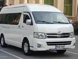 Toyota HiAce-7