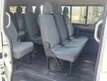 Toyota HiAce-18