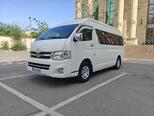 Toyota HiAce-9