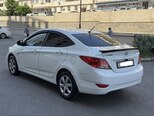 Hyundai Accent-7